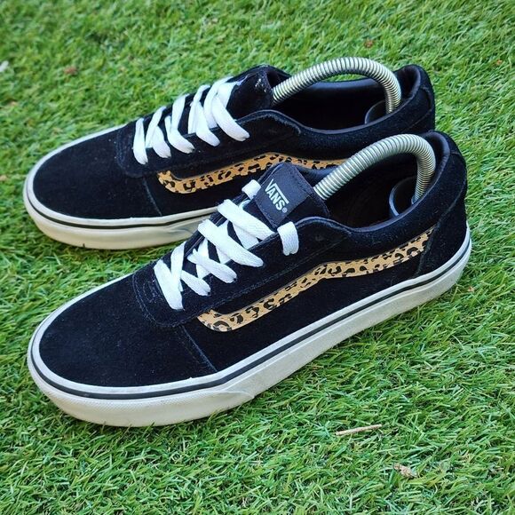 VANS OLD SKOOL - Women's Sneakers - SIZE 7.5 - Picture 3 of 9